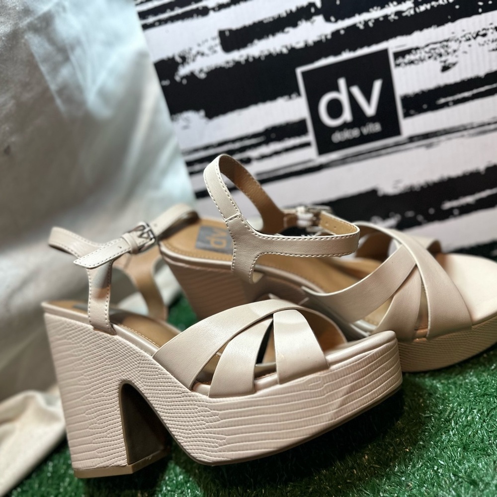 DV by Dolce Vita Cream Ivory Platform Sandals with Chunky Heel